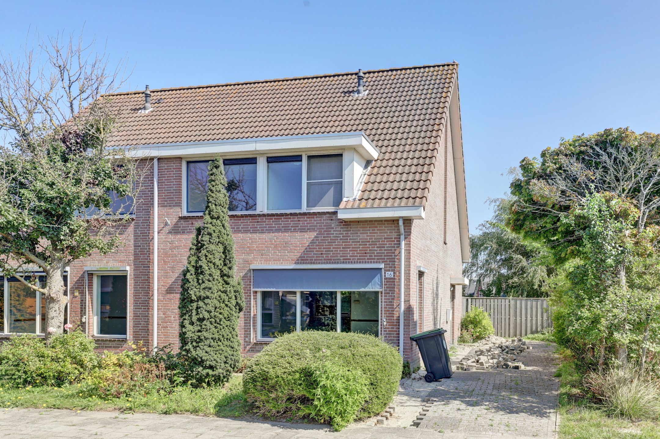 Eengezinswoning, 2-onder-1-kapwoning de Spaier 16 Zoutelande