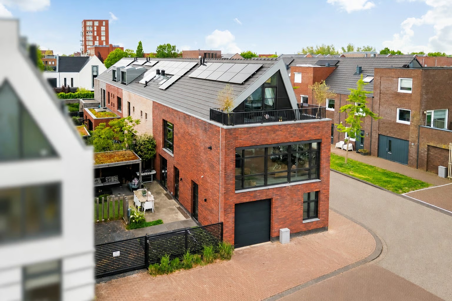 Halfvrijstaande woning Meer van Annecy 7 in Woerden