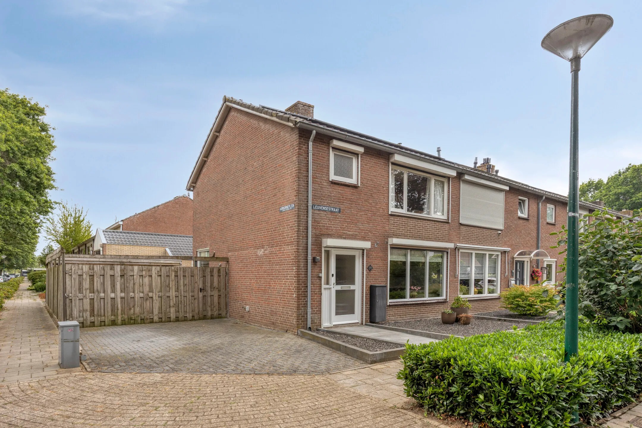 Hoekwoning Leuvensestraat 15 in Grave