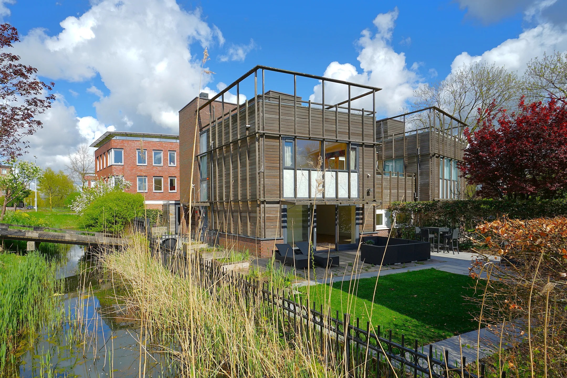 Halfvrijstaande woning (waterwoning) Tofana 5 Amsterdam