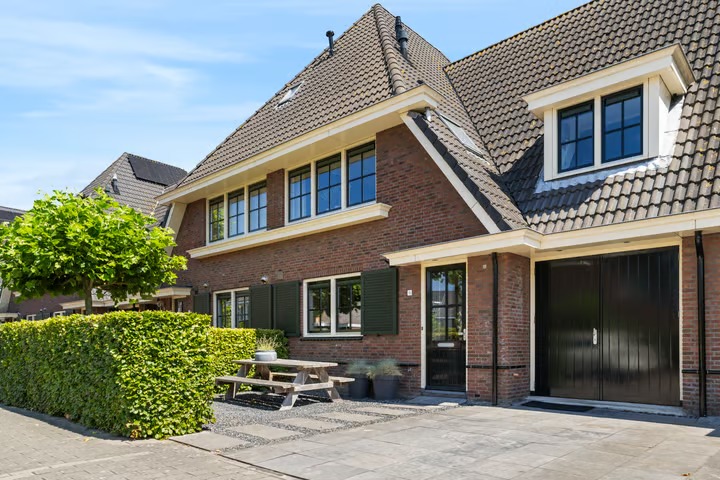 Geschakelde 2-onder-1-kapwoning Kruiskamplaan 159 in Uitgeest