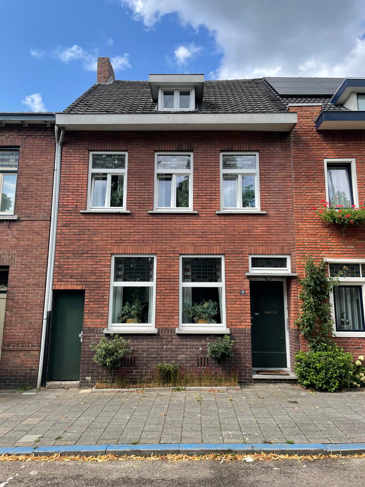 Eengezinswoning, tussenwoning Hogeschoorweg 49 Venlo
