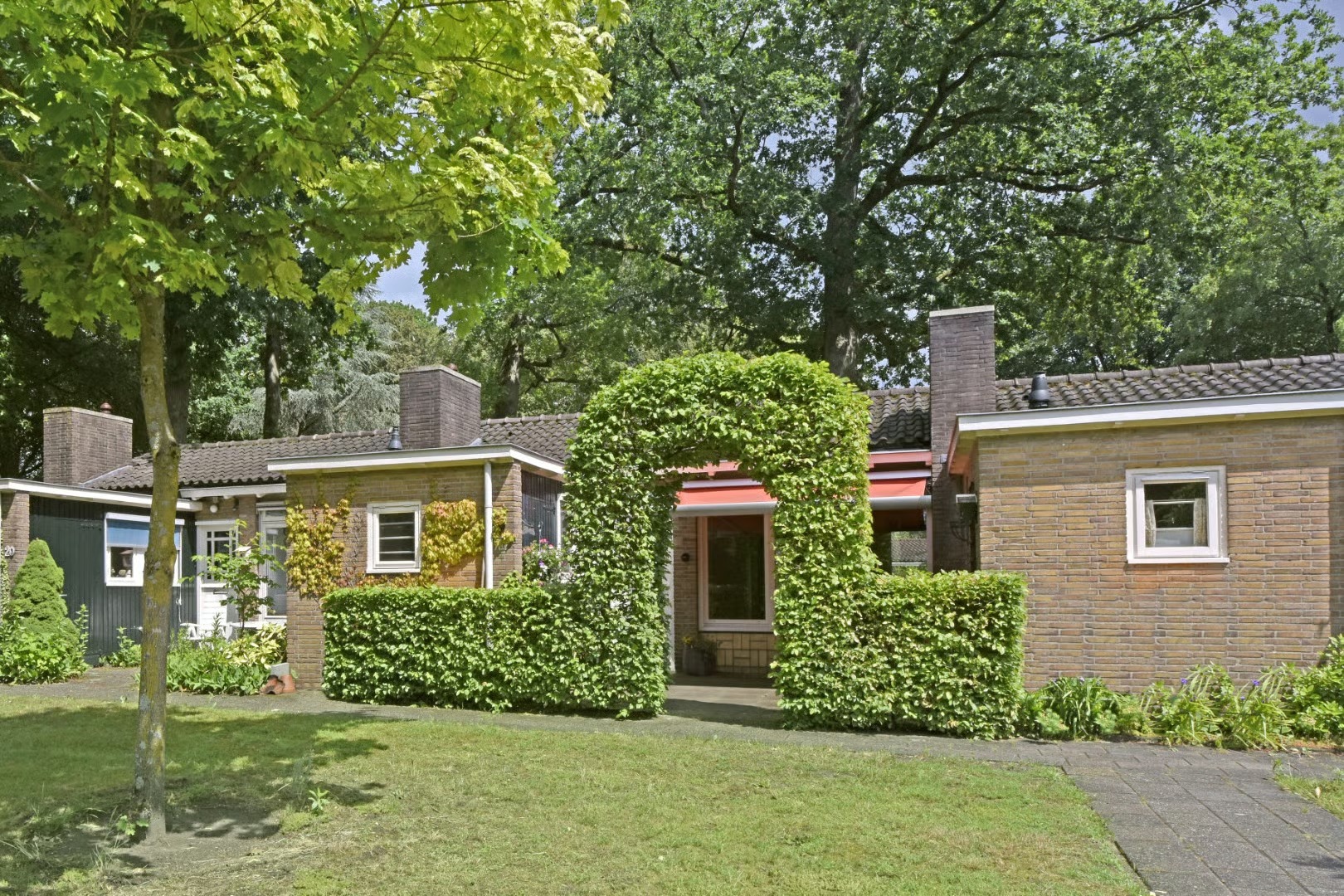 Hoekwoning Ericapark 21 in Bennekom