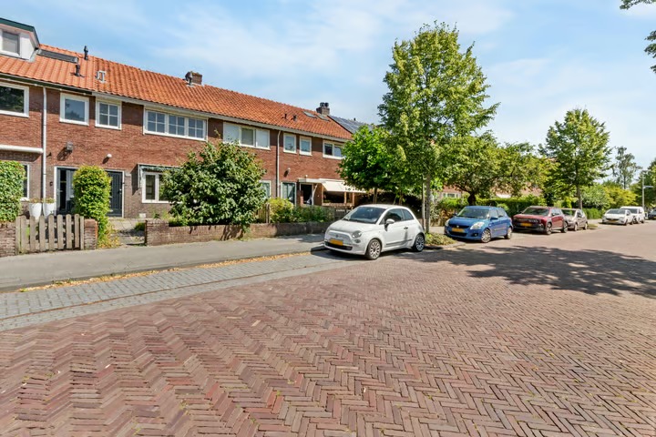 Tussenwoning Sint Janslaan 147 in Bussum