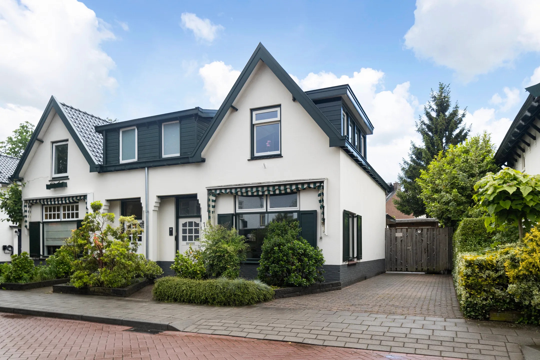 2-onder-1-kapwoning Nassaulaan 10 in Ede