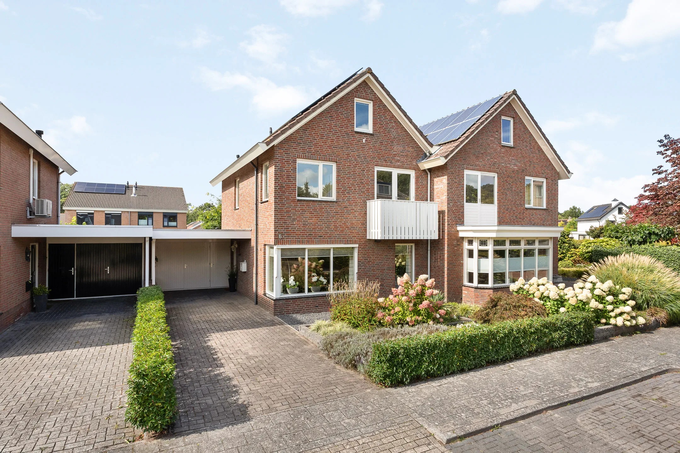 2-onder-1-kapwoning Klarinetlaan 6 in Oldenzaal