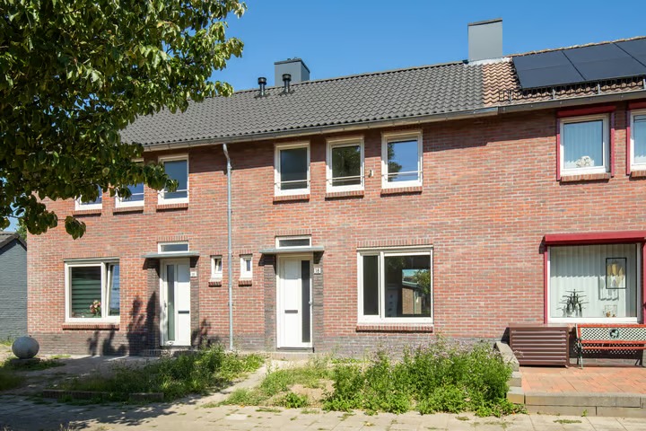 Tussenwoning Prinses Beatrixstraat 18 in Kerkrade