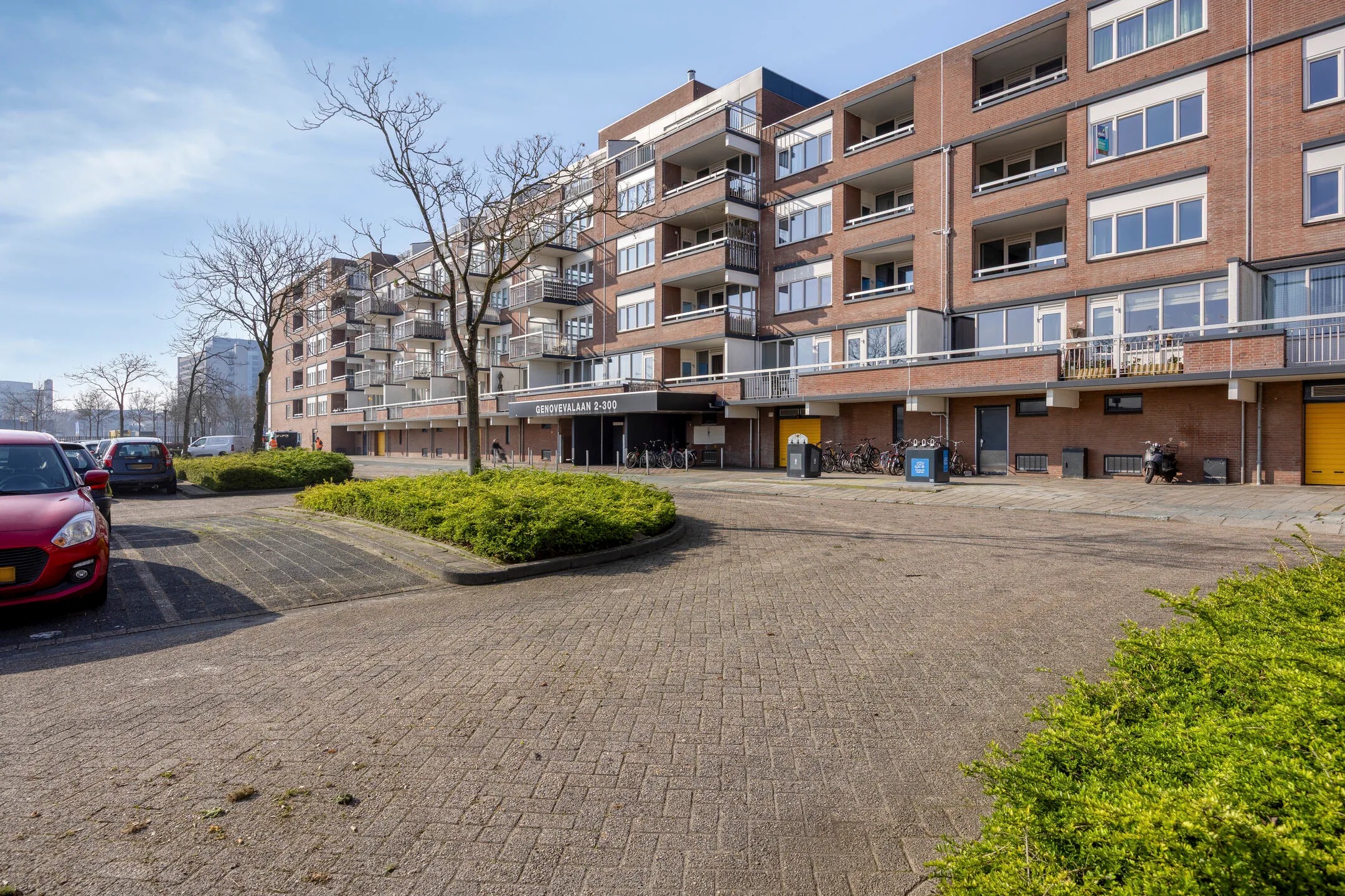 Portiekflat Genovevalaan 104 in Eindhoven