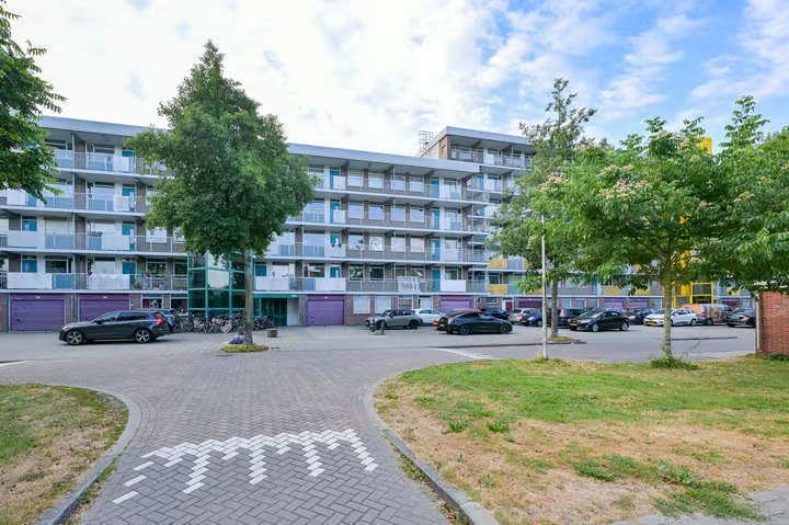 Portiekflat Kervelstraat 132 in Krommenie