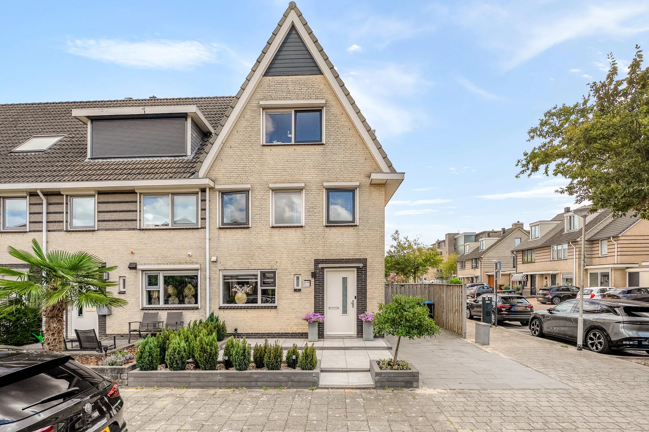 Hoekwoning Bezeel 40 in Rhoon