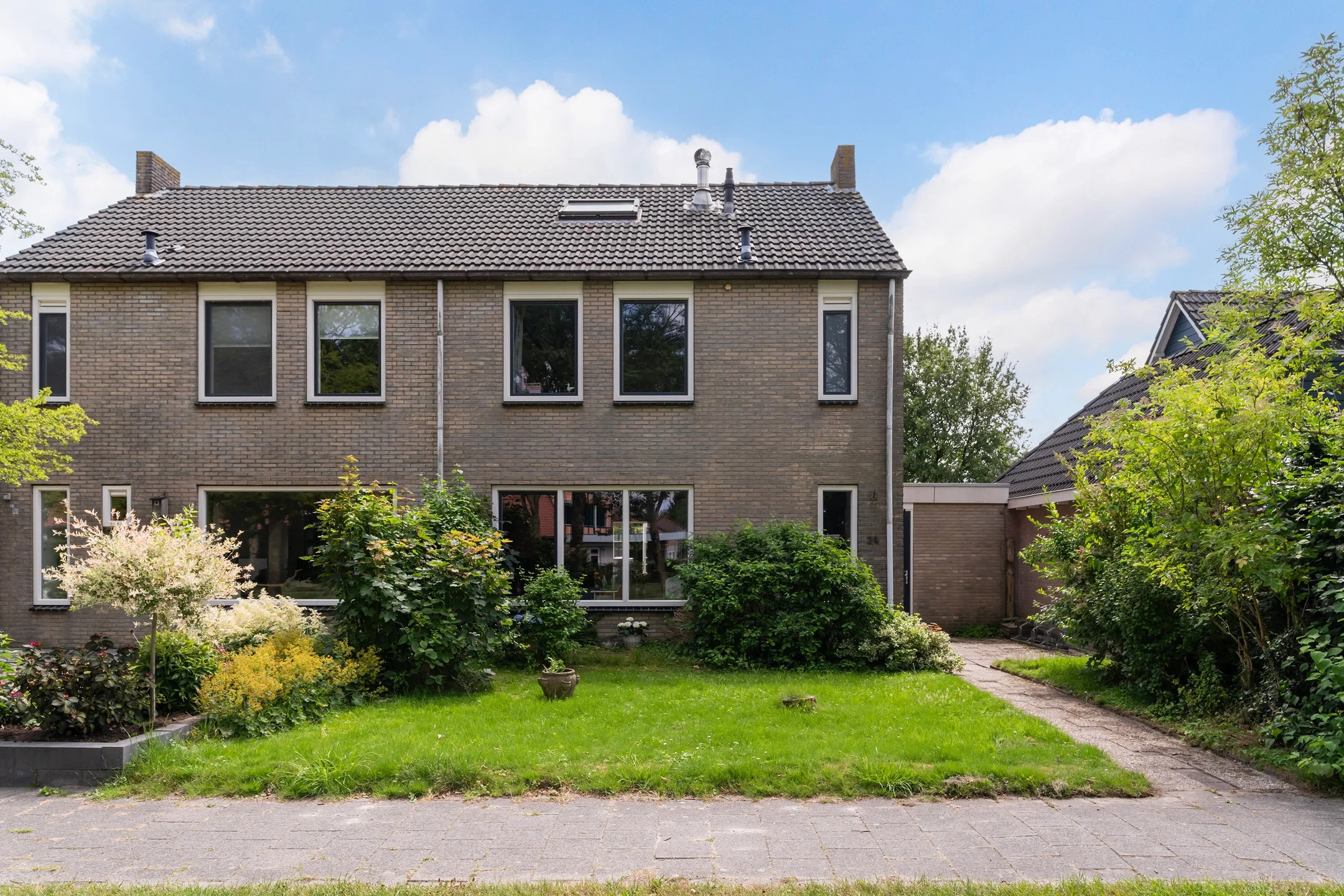 2-onder-1-kapwoning Pim Mulierwei 24 in Stiens