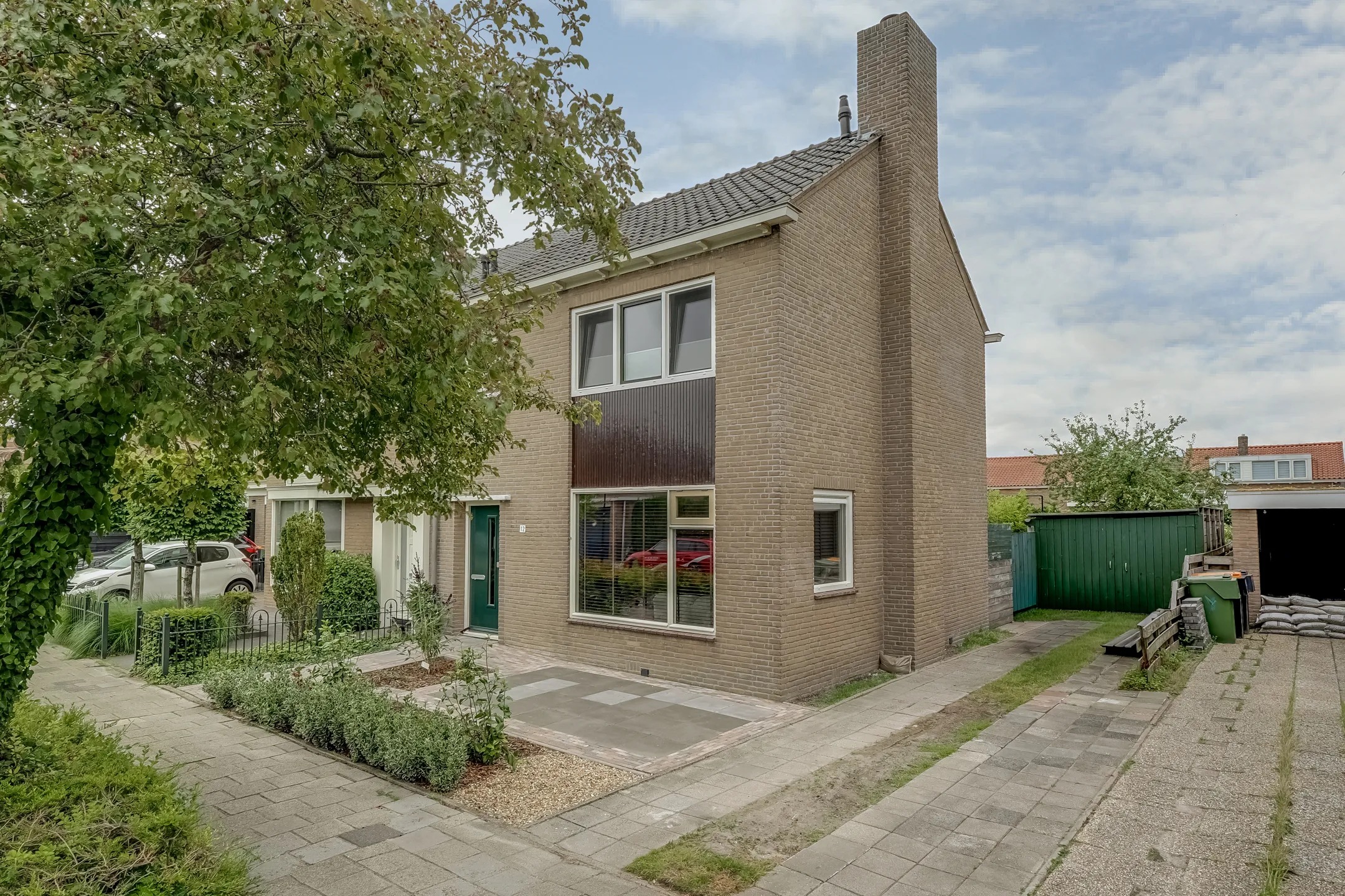 2-onder-1-kapwoning van Wassenaarstraat 12 in Heerhugowaard