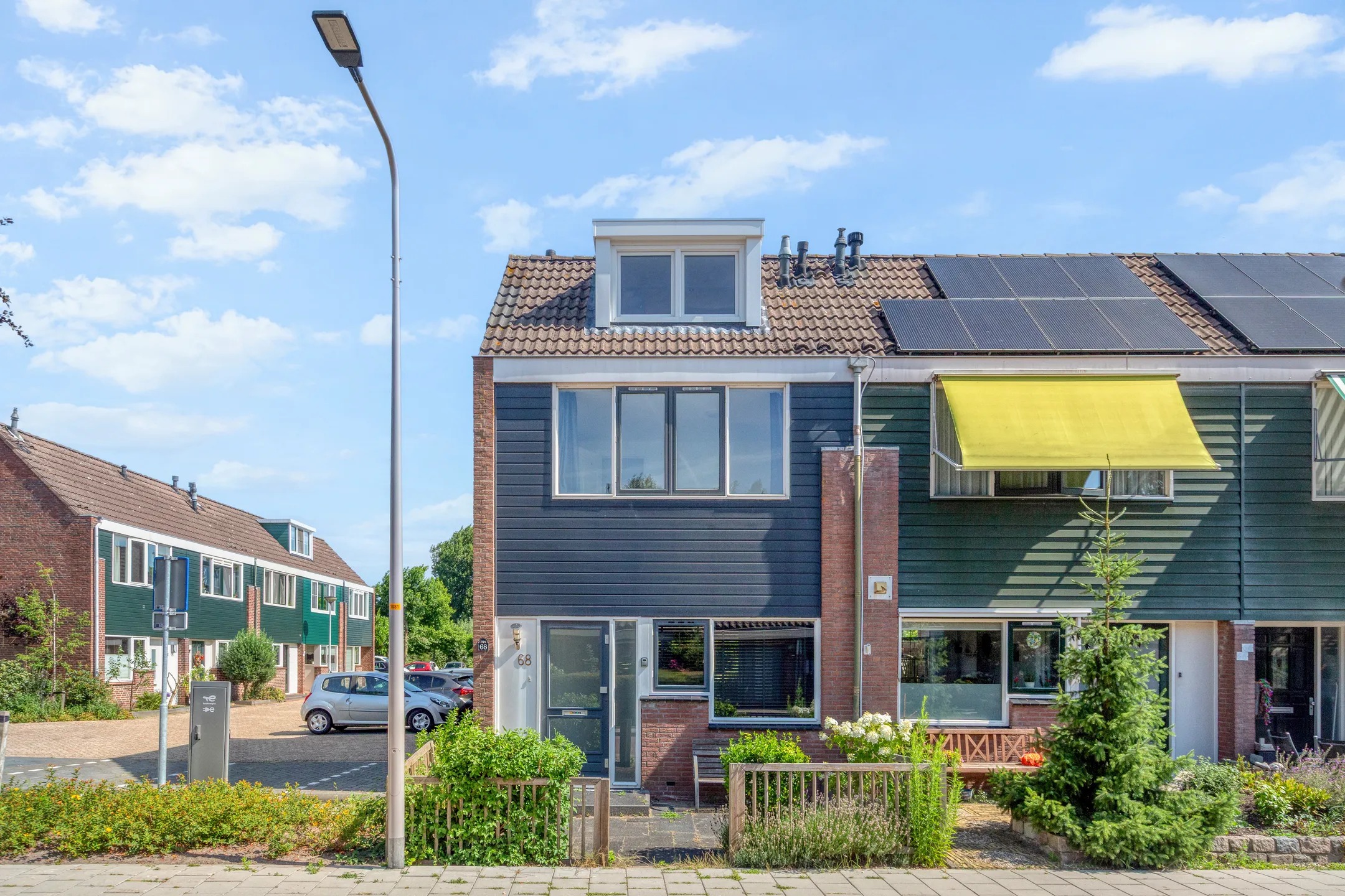 Hoekwoning Meervalweg 68 in Landsmeer