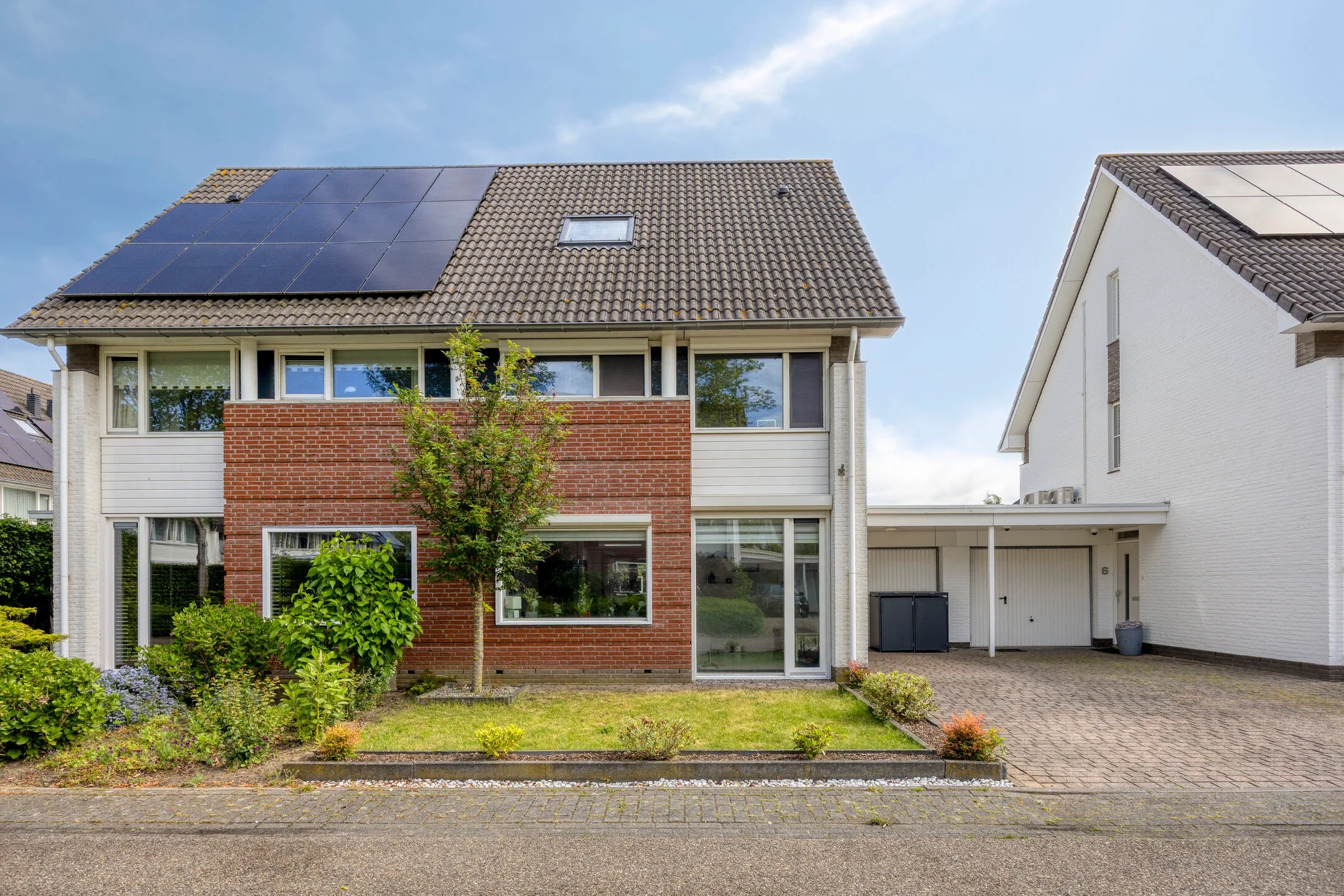 2-onder-1-kapwoning Malaxisbeek 8 in Helmond