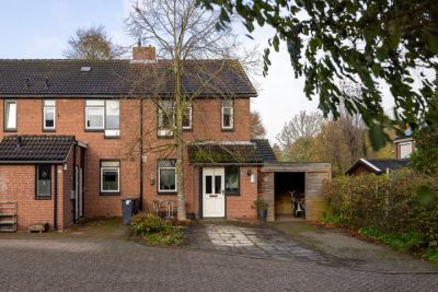 Hoekwoning Uilenhof 27 in Varsseveld