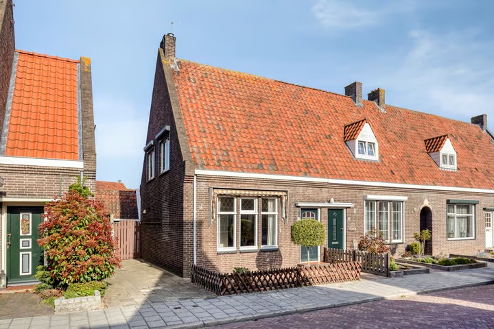 Hoekwoning Irenestraat 8 in Yerseke