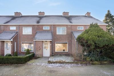 Eengezinswoning, tussenwoning Kloostertuin 40 in Beek en Donk