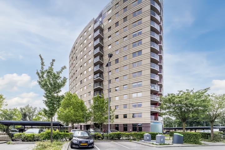 Tussenverdieping Backershagen 380 in Rotterdam