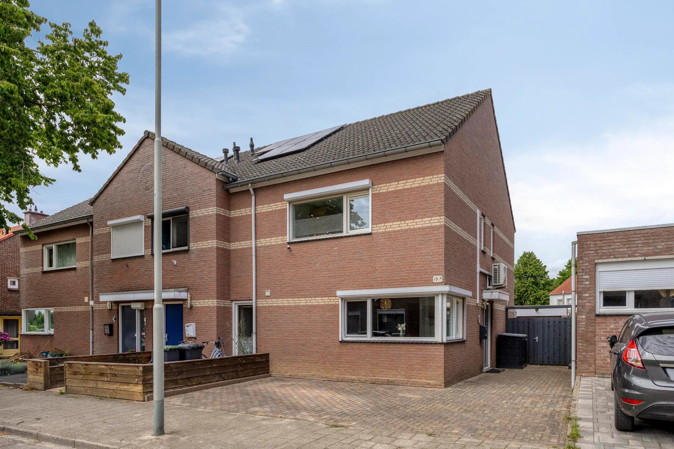 Hoekwoning Pastoor Schoenmaeckersstraat 17 D in Geleen