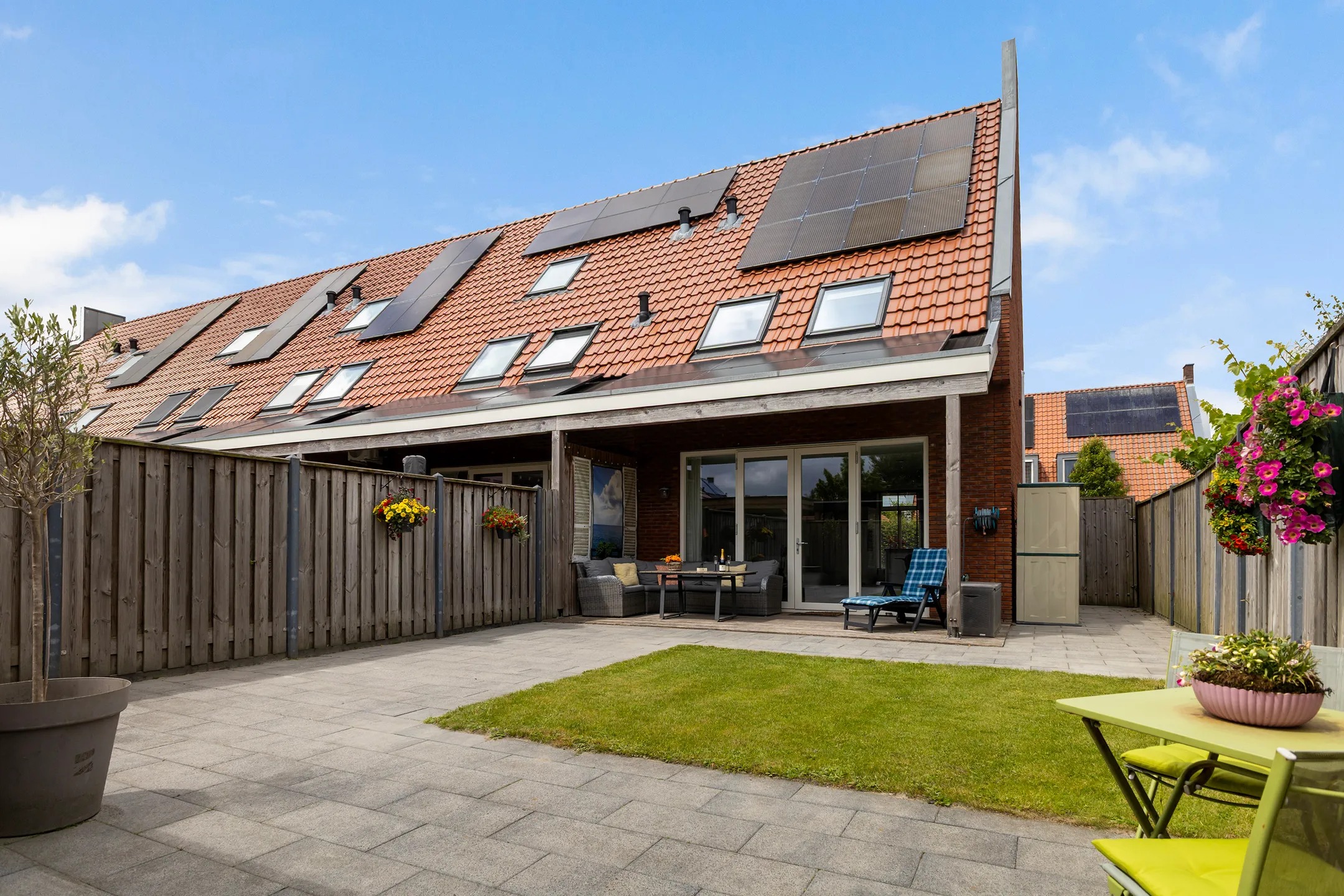 Hoekwoning It Bynt 80 in Leeuwarden