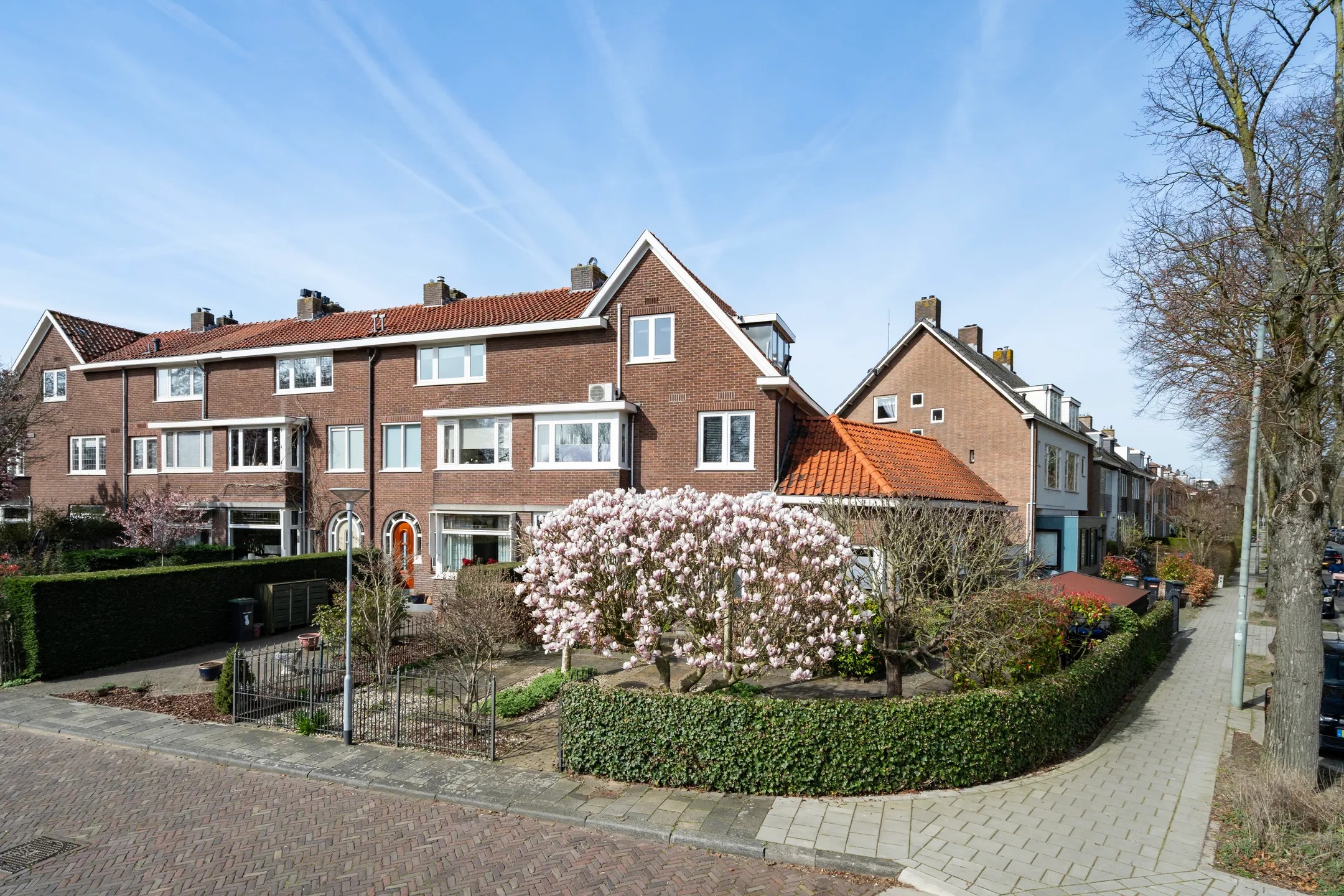 Hoekwoning Halmaheiraplein 4 Dordrecht