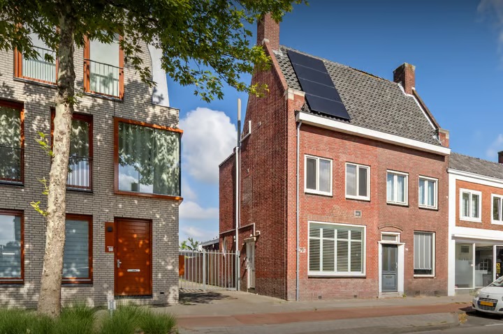 2-onder-1-kapwoning Boulevard 96 a in Roosendaal