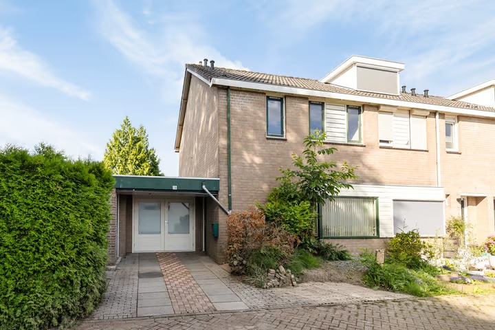 Hoekwoning Reuselstraat 18 in Eindhoven