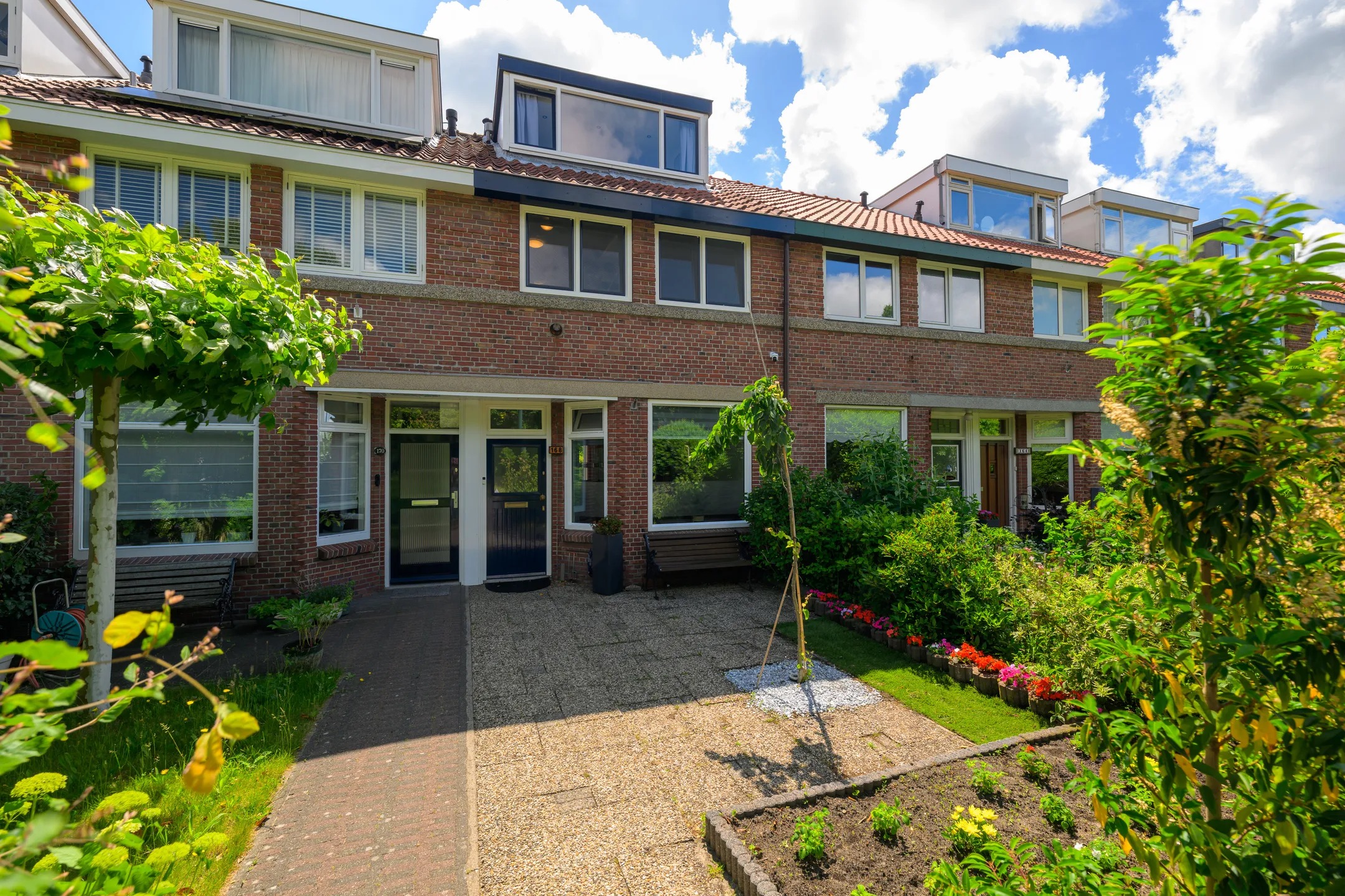 Tussenwoning Veursestraatweg 168 in Leidschendam
