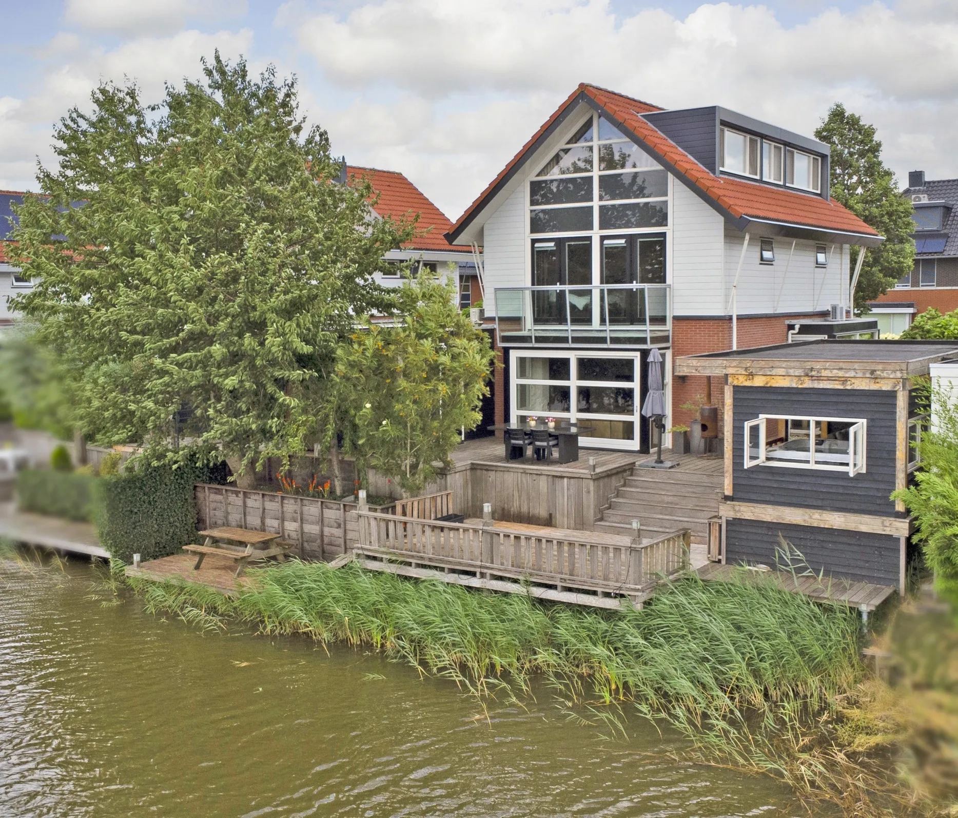 Vrijstaande woning (waterwoning) Forint 5 in Dronten