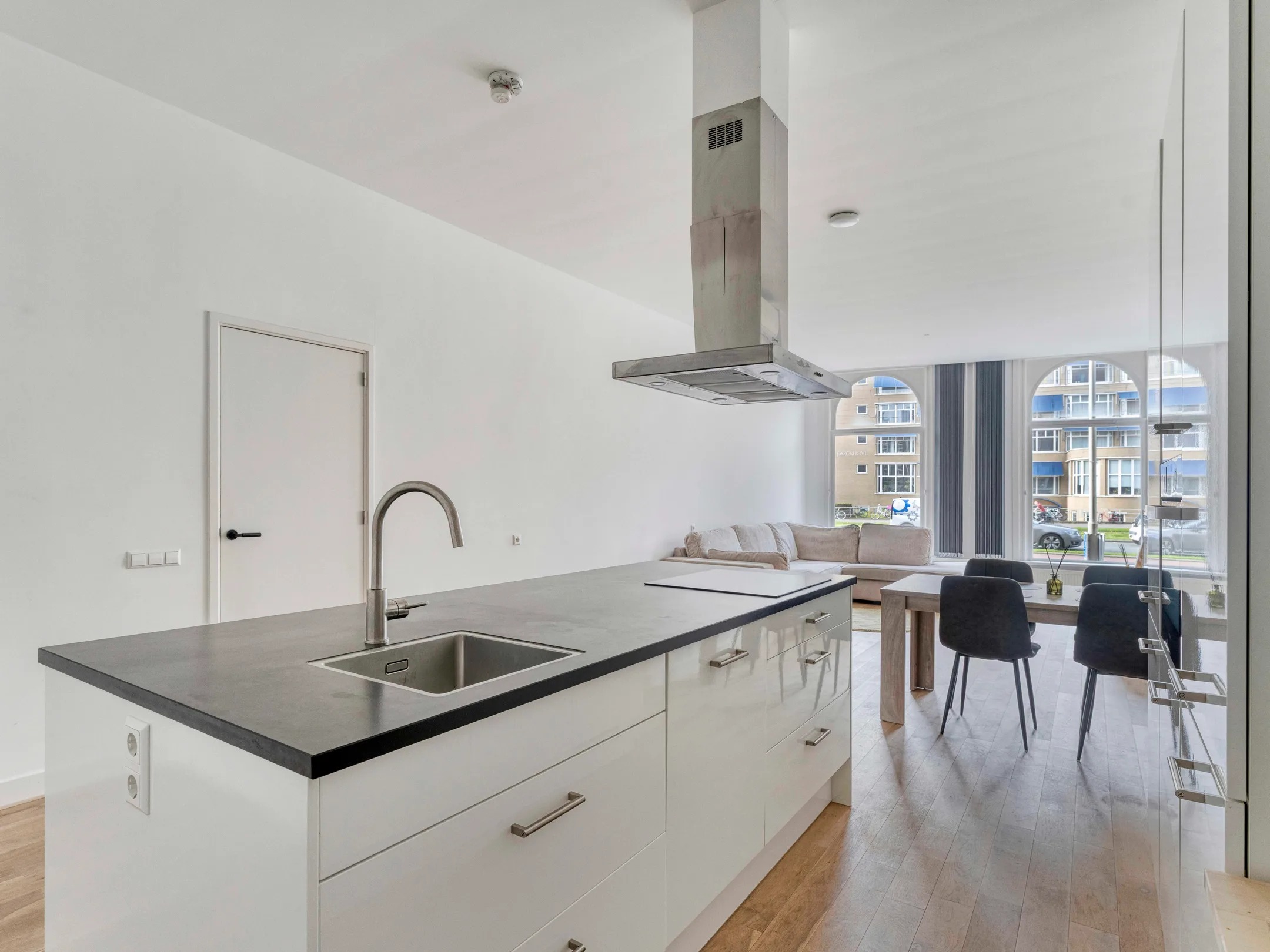 Portiekflat Westzeedijk 92 B Rotterdam