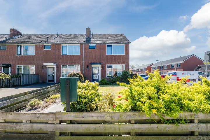 Hoekwoning Wessel Gansfortstraat 40 in Aduard