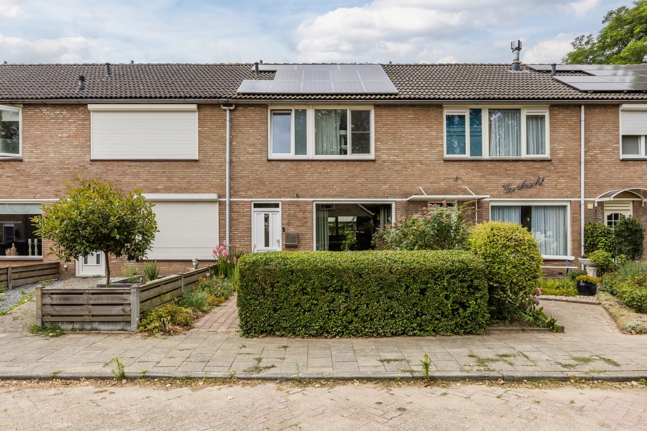 Tussenwoning Dokter van Vuurestraat 6 in Dussen