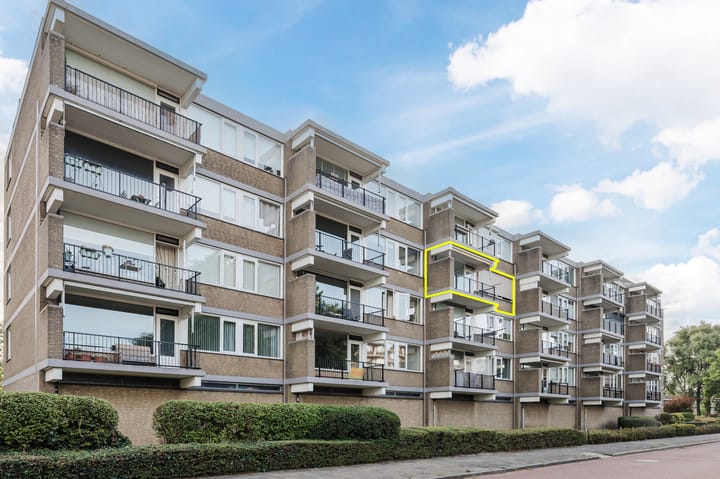 Galerijflat (appartement) Zonnebloemstraat 118 in Katwijk