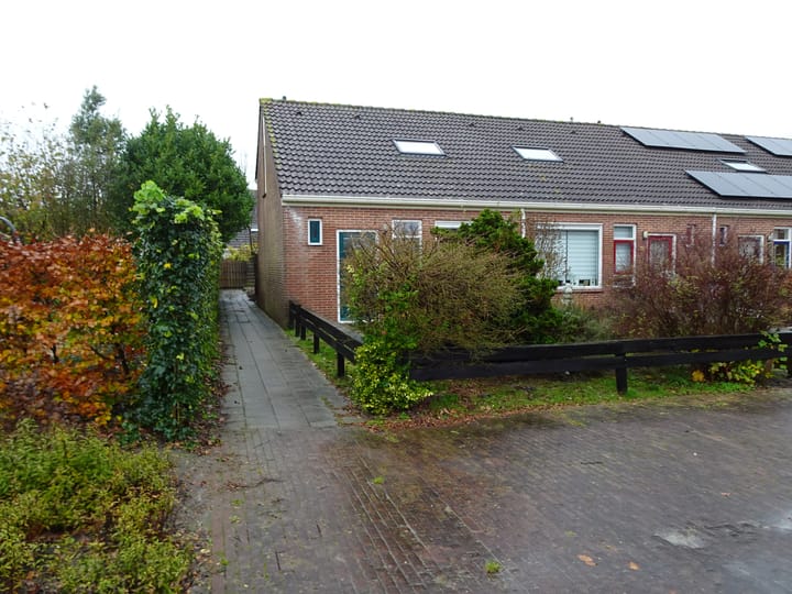 Eindwoning Chrysantenlaan 1 Winkel
