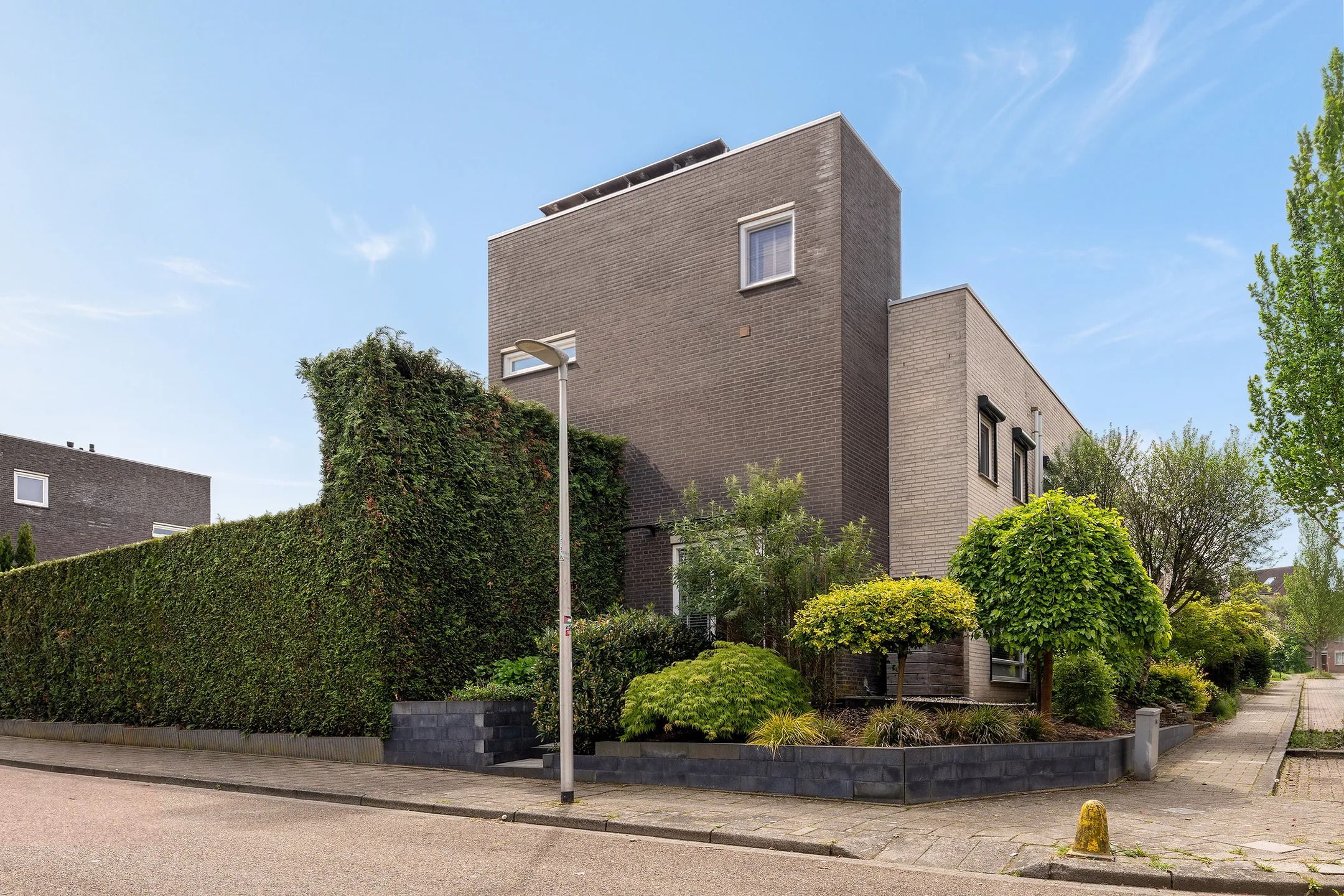 Hoekwoning Rubensstraat 2 in Heerlen