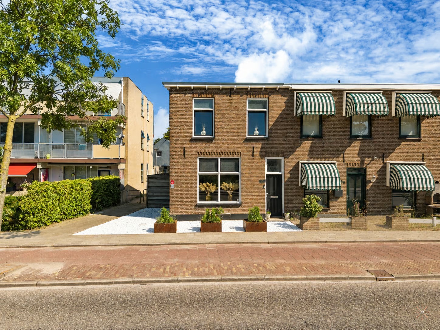Hoekwoning Nieuwe Tielseweg 90 in Tiel