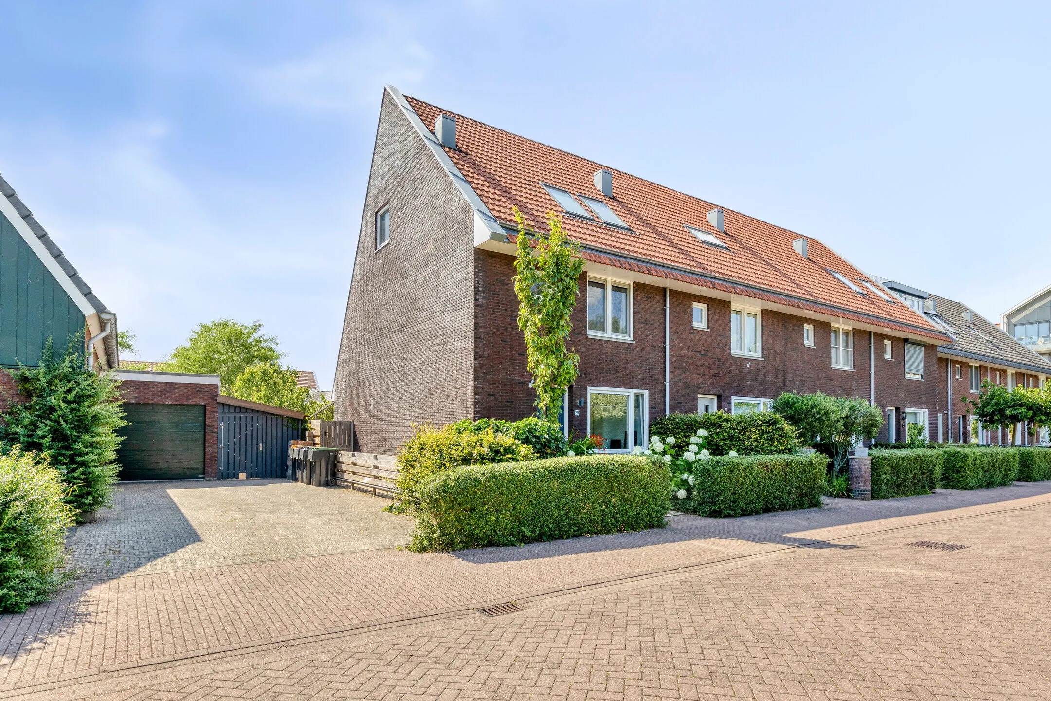 Hoekwoning Langoort 29 in Broek op Langedijk