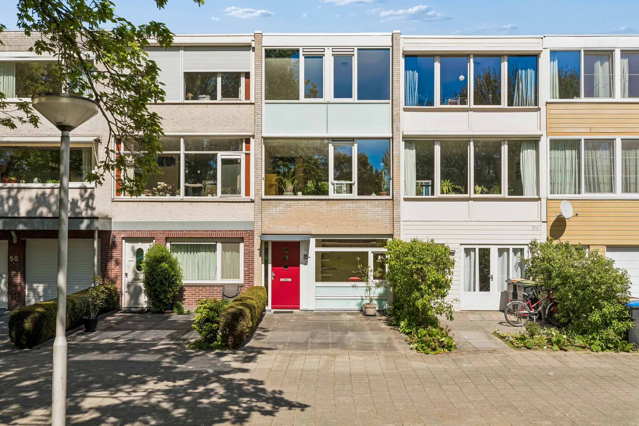 Tussenwoning (drive-in woning) Kreutzerstraat 54 in Tilburg