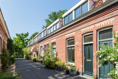 Tussenwoning Wilhelminastraat 12 in Weesp
