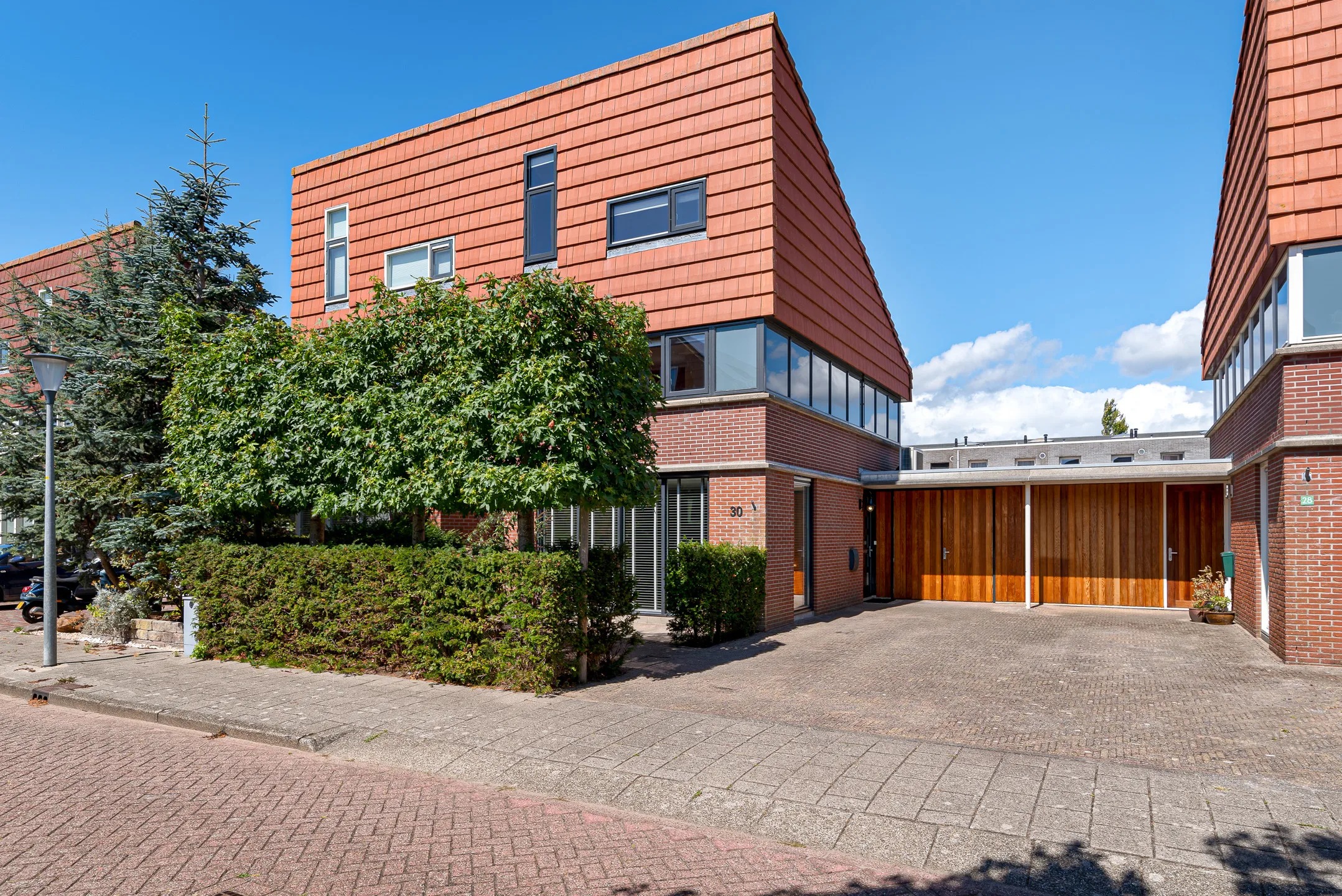 Geschakelde 2-onder-1-kapwoning Dorsvlegel 30 in Warmenhuizen