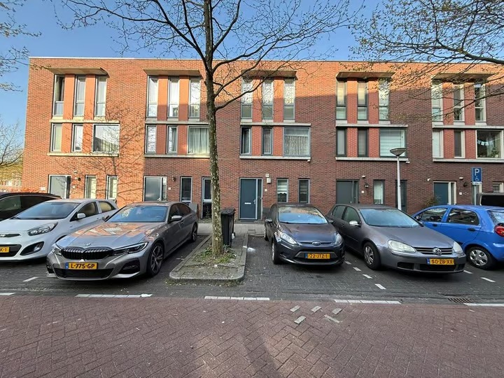 Tussenwoning Dr. J.A. Ringersstraat 5 Amsterdam