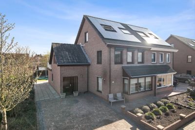 2-onder-1-kapwoning Middelbuurt 42 in Urk