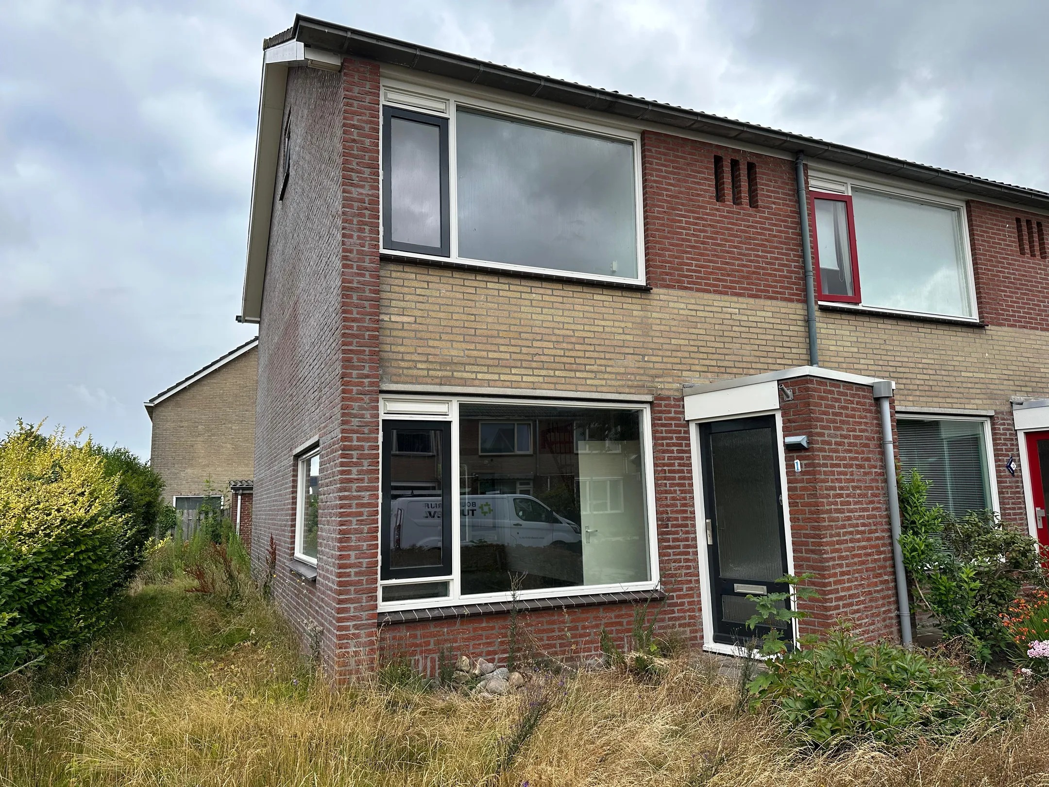 Hoekwoning Margrietlaan 1 in 't Veld