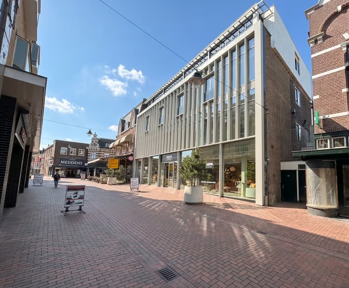Galerijflat Kerkstraat 106 B in Hilversum
