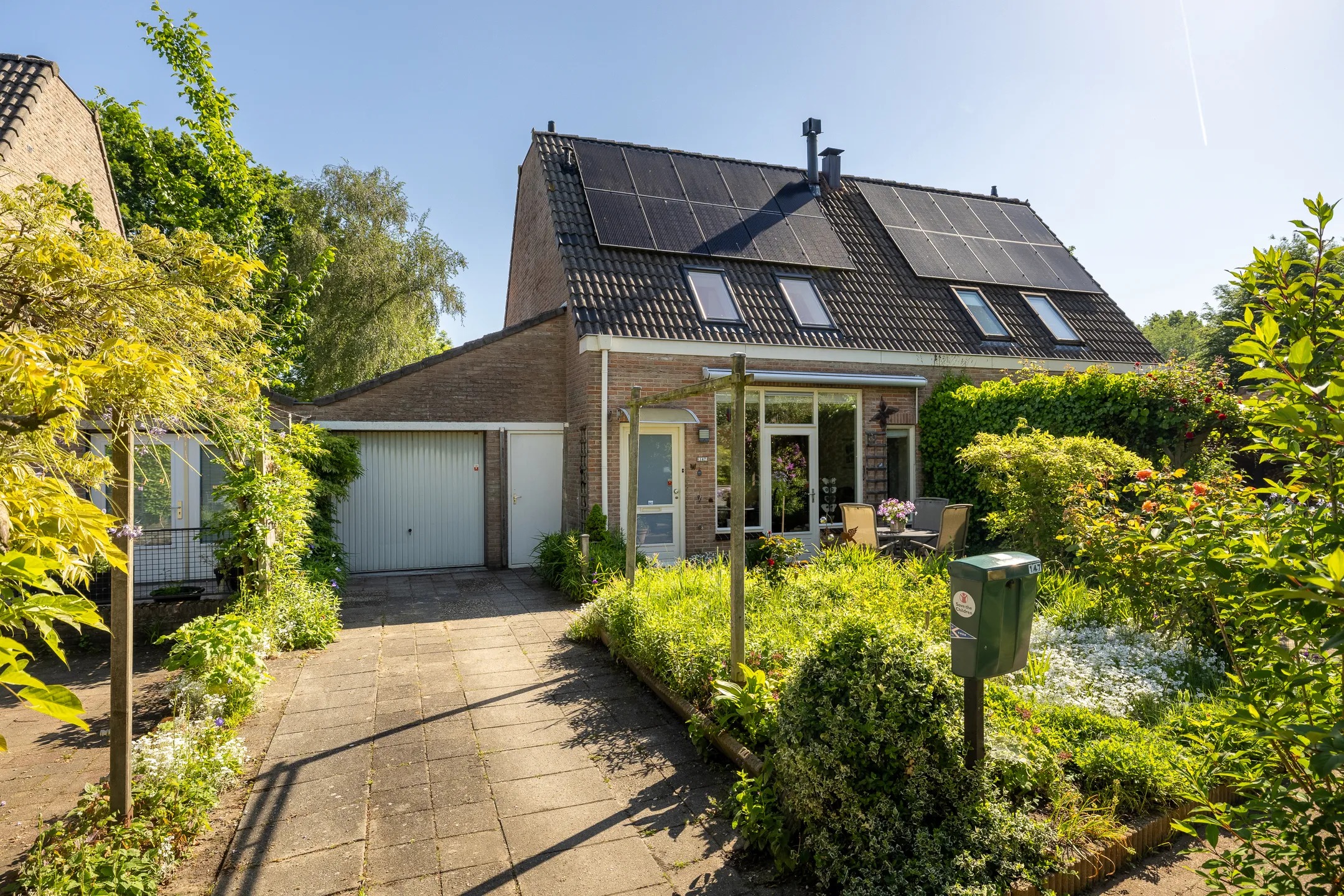 Geschakelde 2-onder-1-kapwoning Rietgorsmeen 147 in Harderwijk