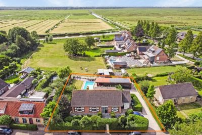 Eengezinswoning, vrijstaande woning Buiteneinde 37 in Strijen