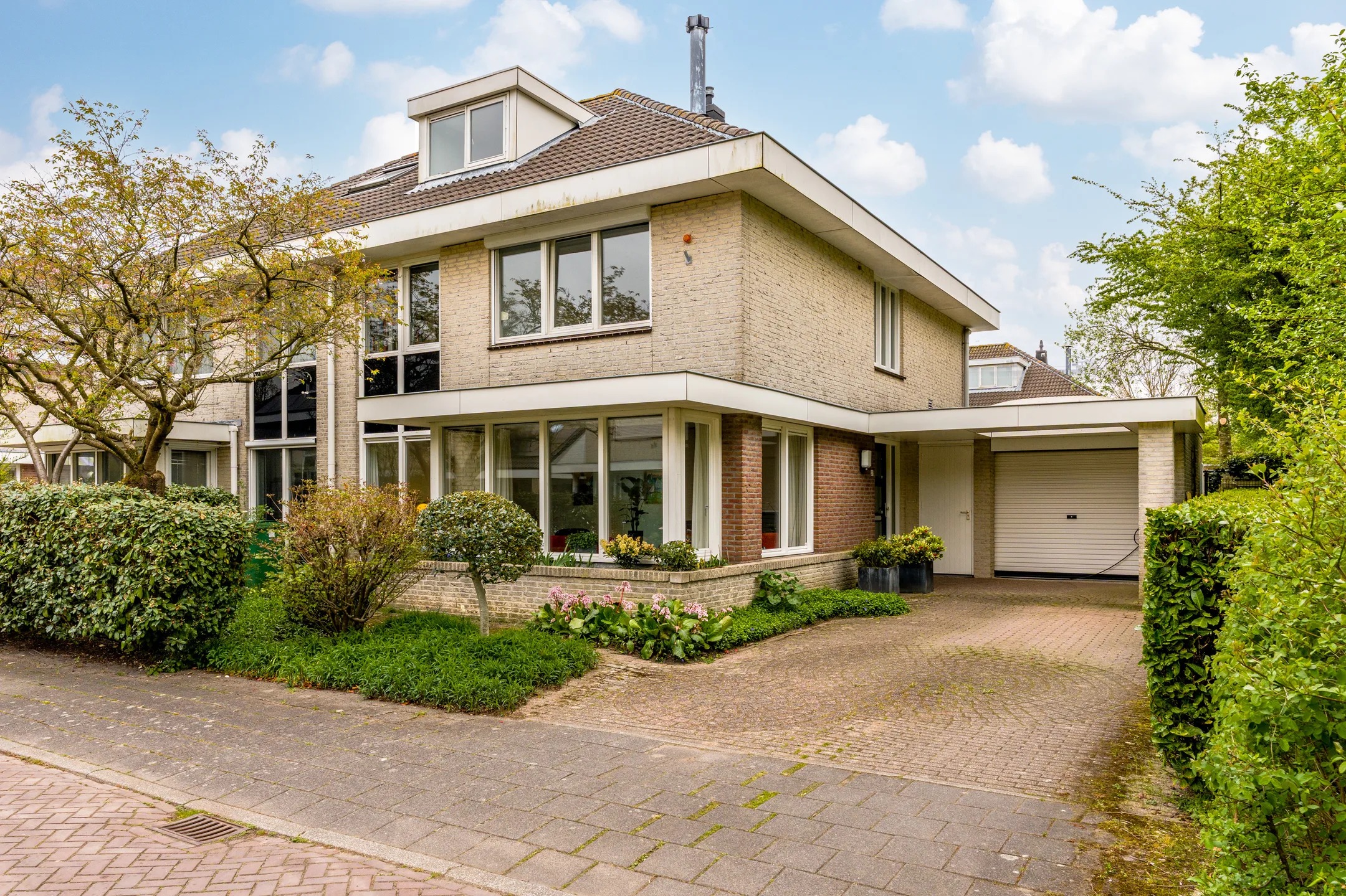 2-onder-1-kapwoning Ko Donckerlaan 27 Amstelveen