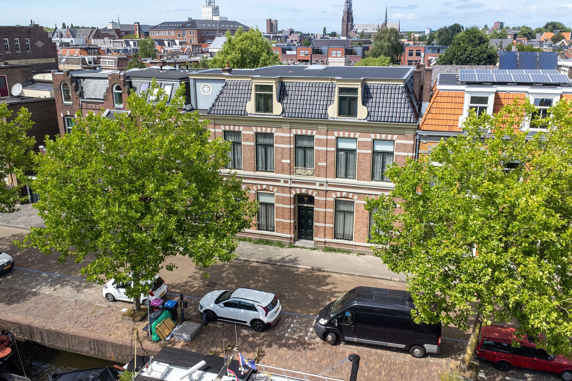 Tussenwoning Emmakade 5 in Leeuwarden