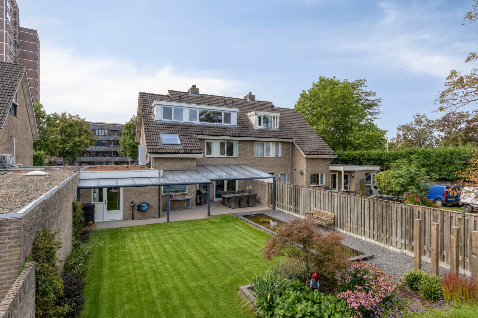 2-onder-1-kapwoning Europalaan 148 in Eindhoven