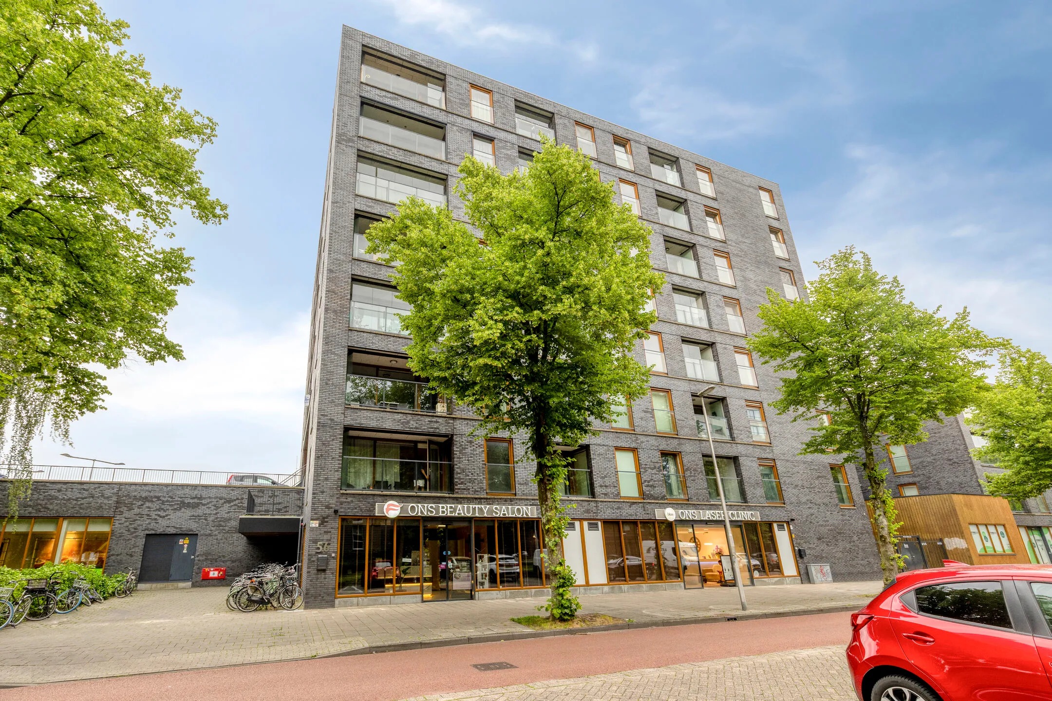 Portiekflat Dr Cuyperslaan 44 16 in Eindhoven